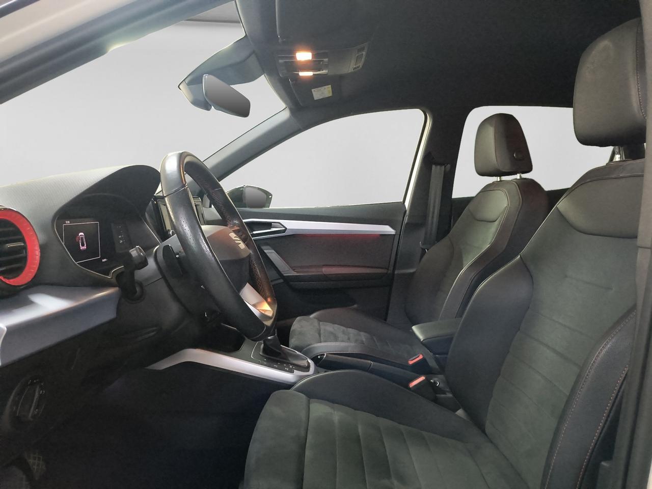 SEAT Arona 2022 - Arona 1.0 ecotsi FR 110cv dsg