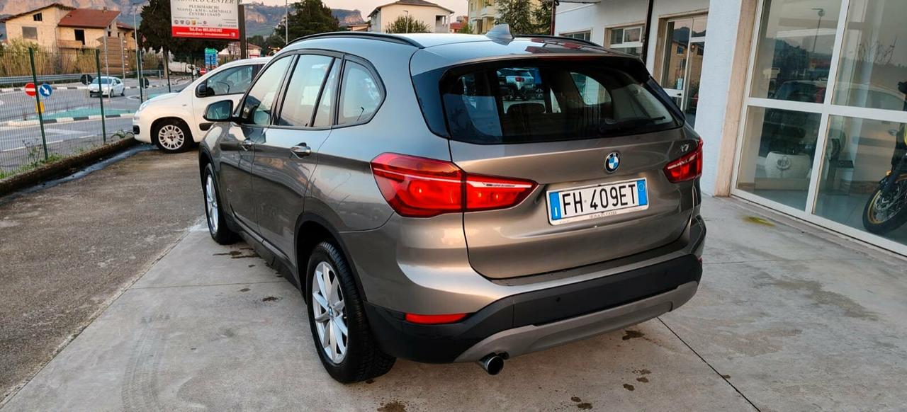 Bmw X1 sDrive18d Business