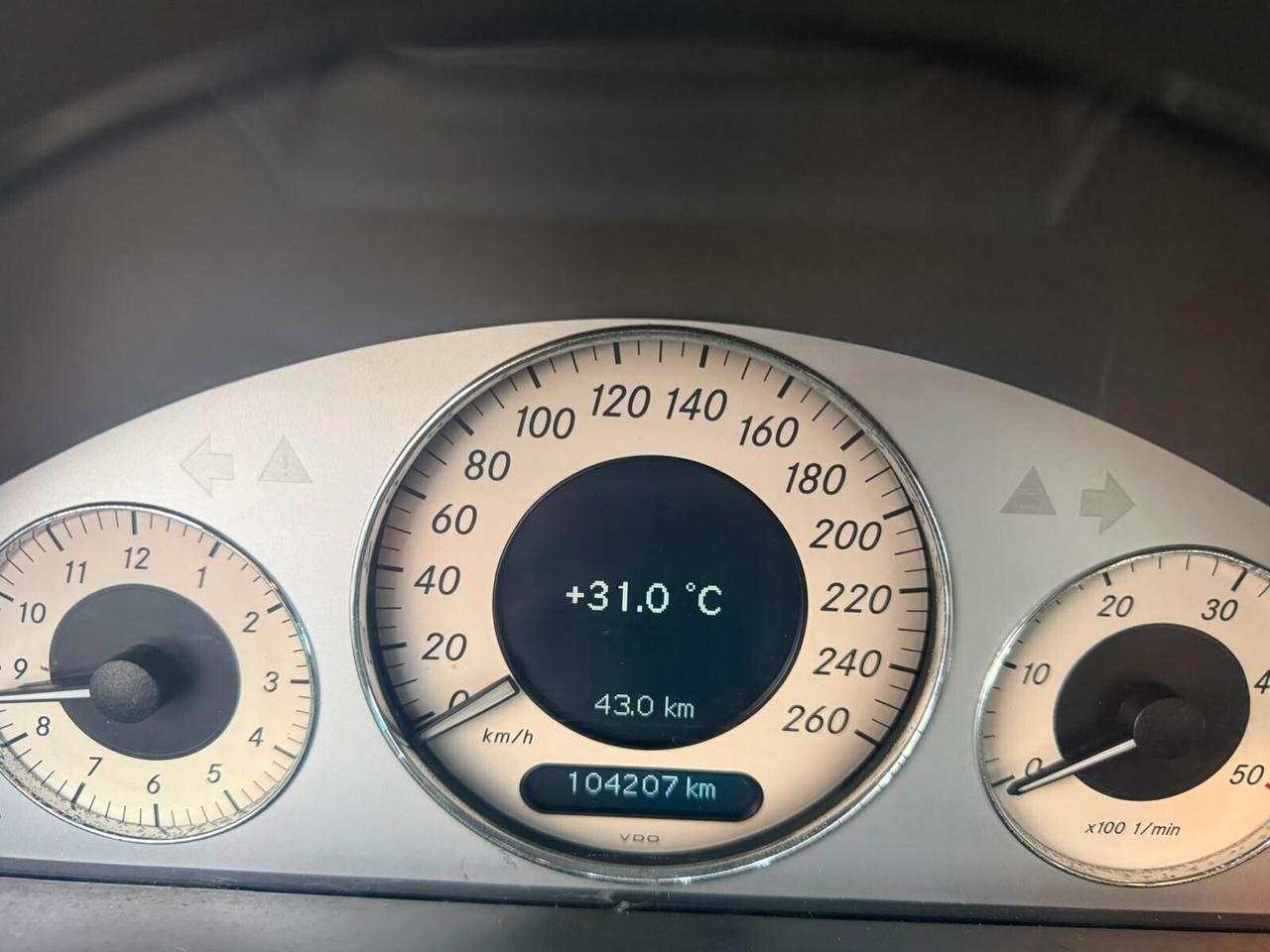 Mercedes-Benz E 270 177CV 5p. - Diesel