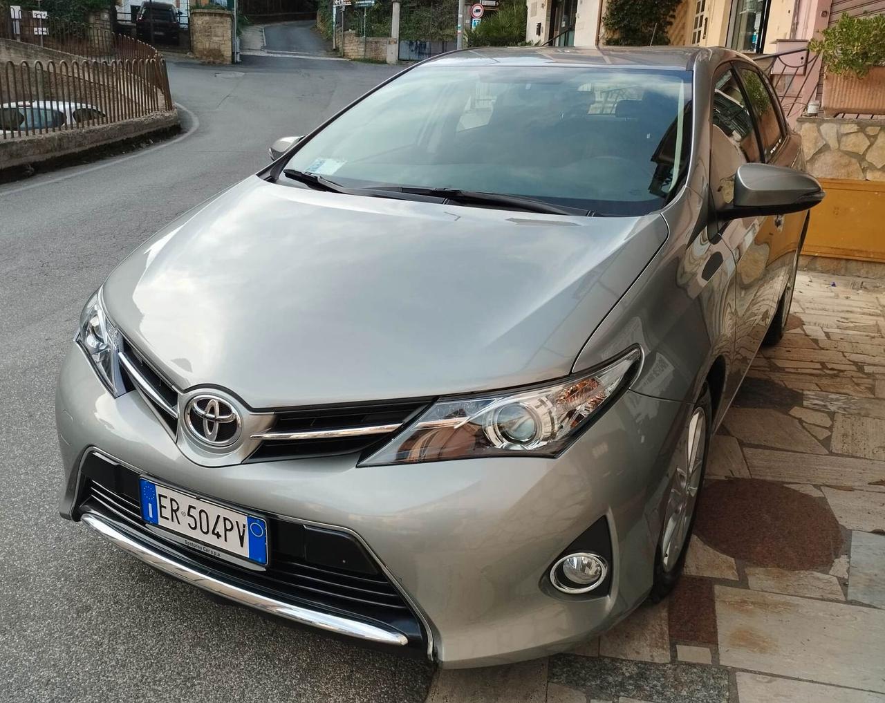 Toyota Auris 1.4 D-4D Active