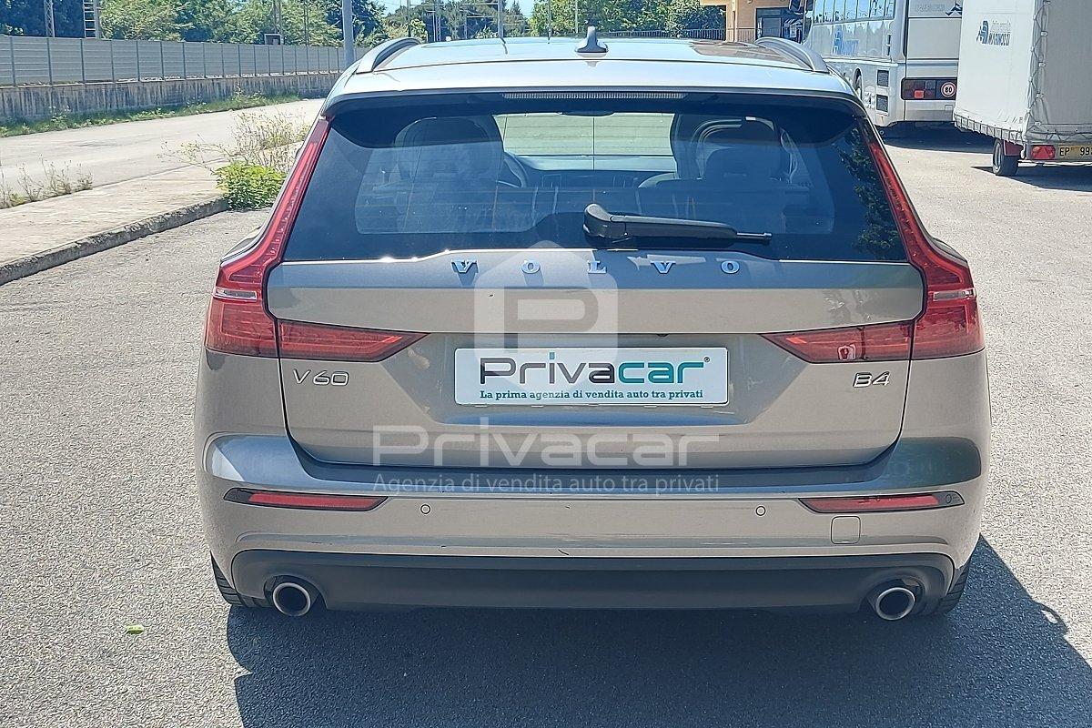 VOLVO V60 B4 (d) Geartronic Momentum Business Pro