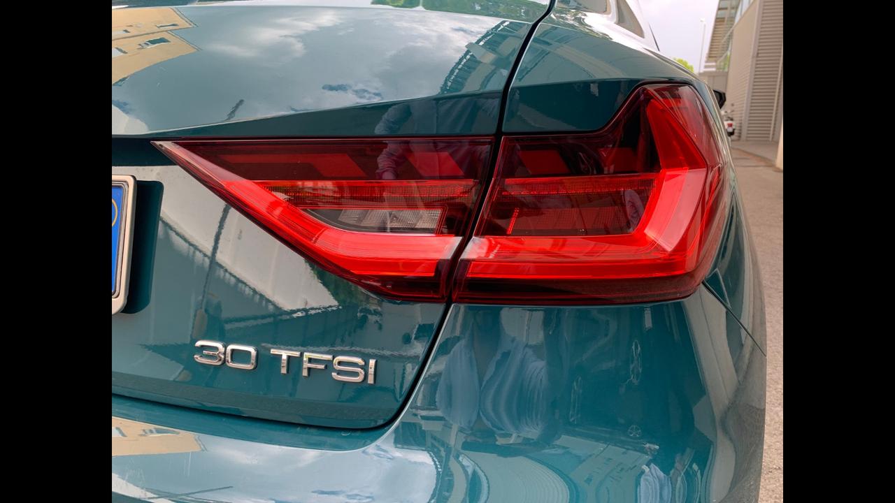 Audi A1 Sportback 1.0 L3 85/DS8DSG