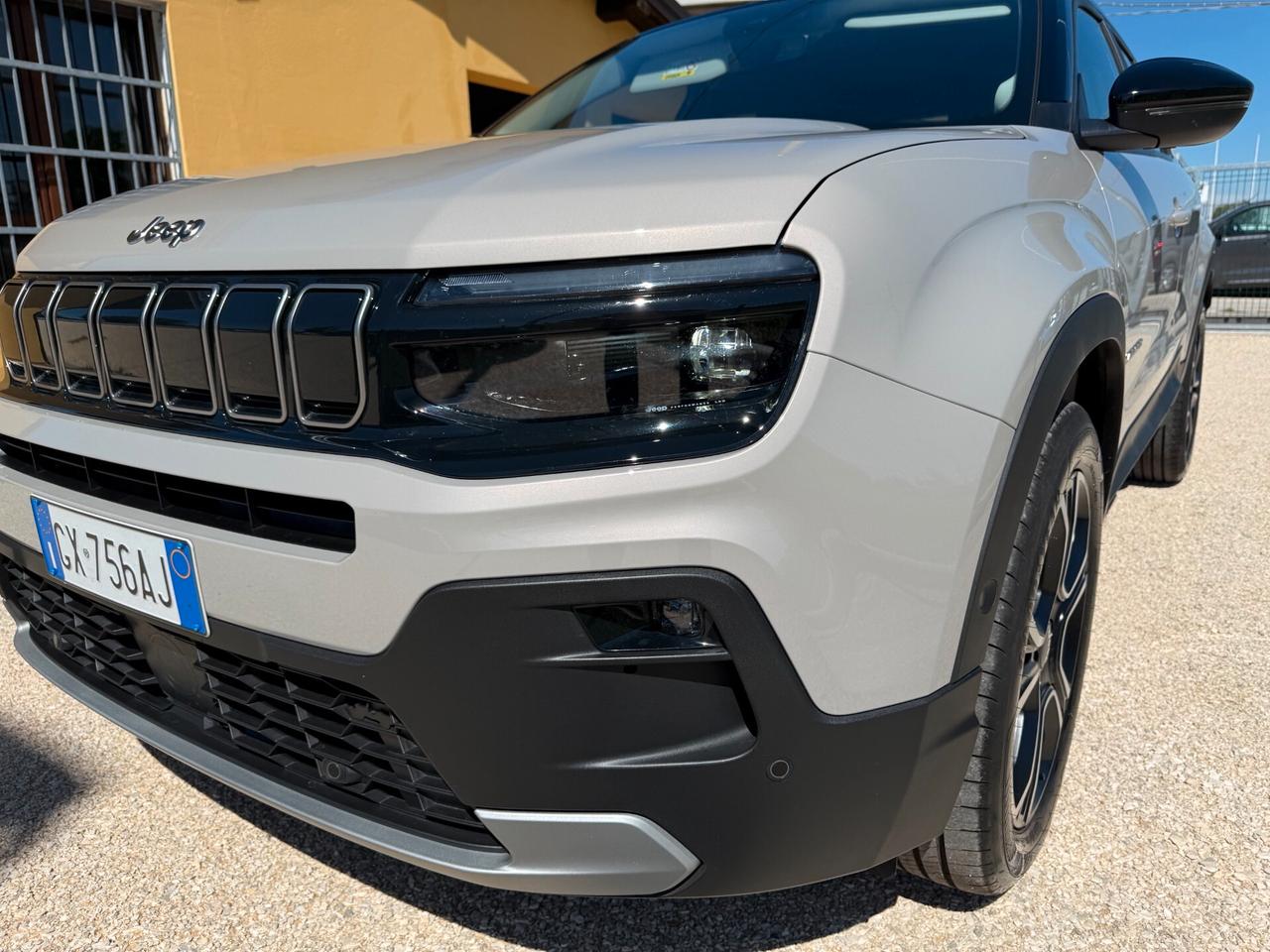 Jeep Avenger 1.2 Turbo 100 CV MHEV Summit