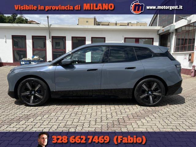 BMW iX xDrive50 Pacchetto Sportivo