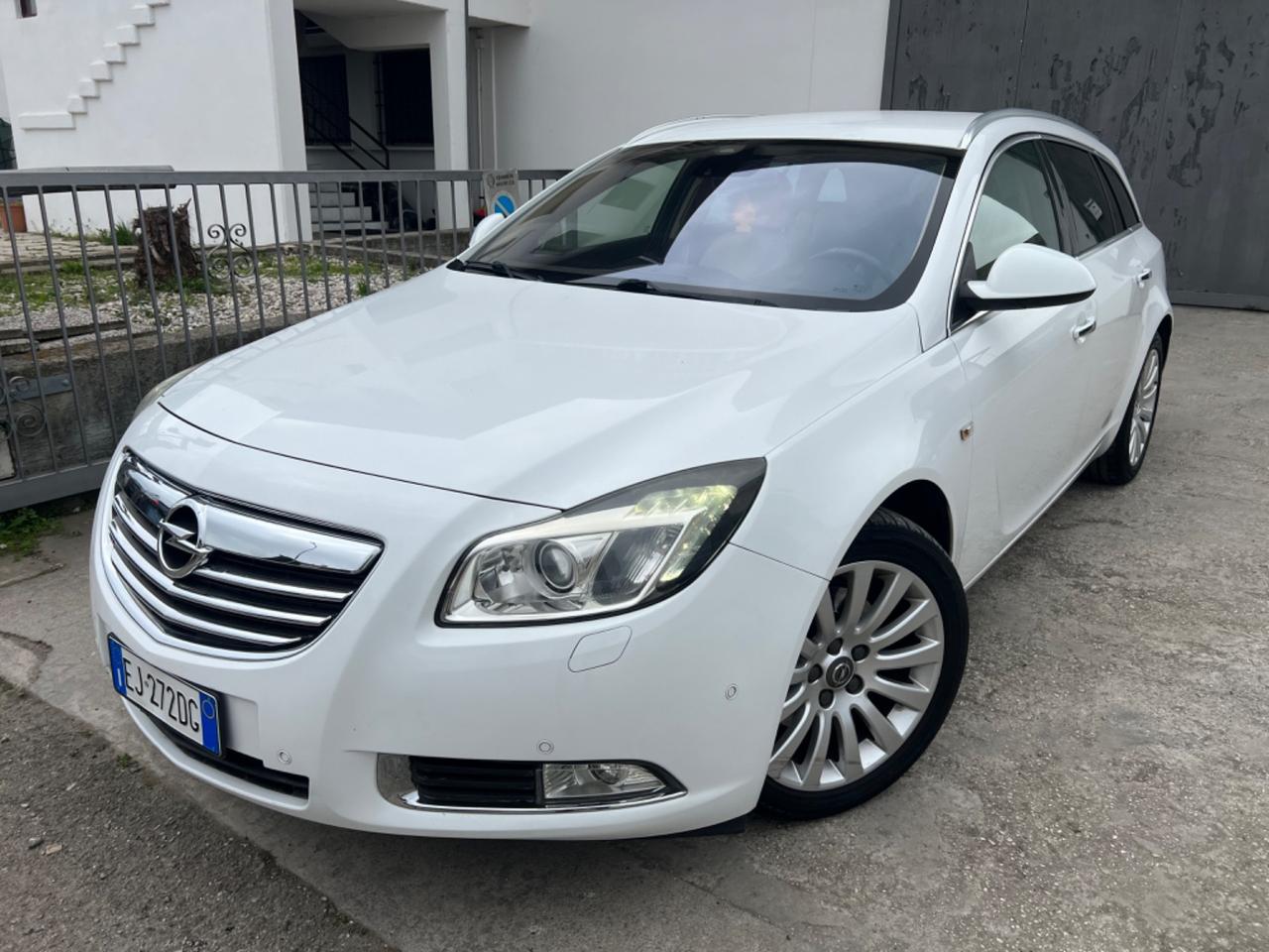 OPEL INSIGNIA AUTOMATICA DIESEL MODELLO SPORT FULL OPTIONAL