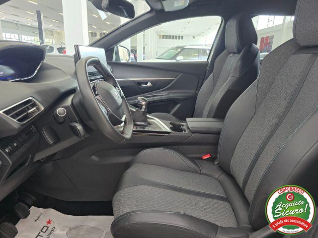PEUGEOT 3008 PureTech Turbo 130 S&S Allure Pack