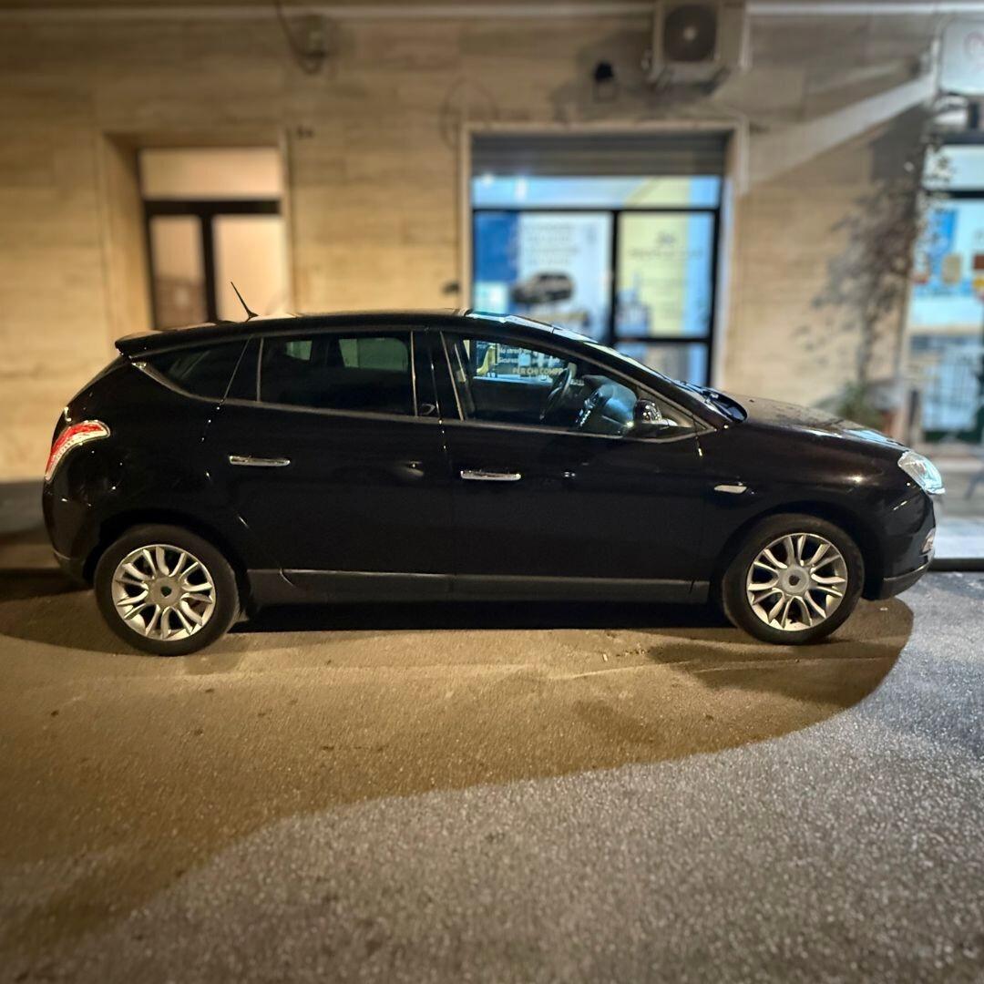 Lancia Delta 1.6 MJT DPF Silver