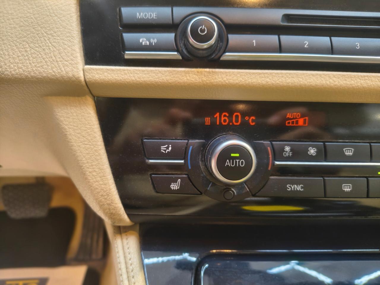 Bmw 525d Touring Business 2.0 220 CV automatica