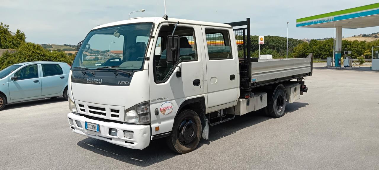 Isuzu npr 3.0 turbo diesel ribaltabile trilaterale doppia cabina