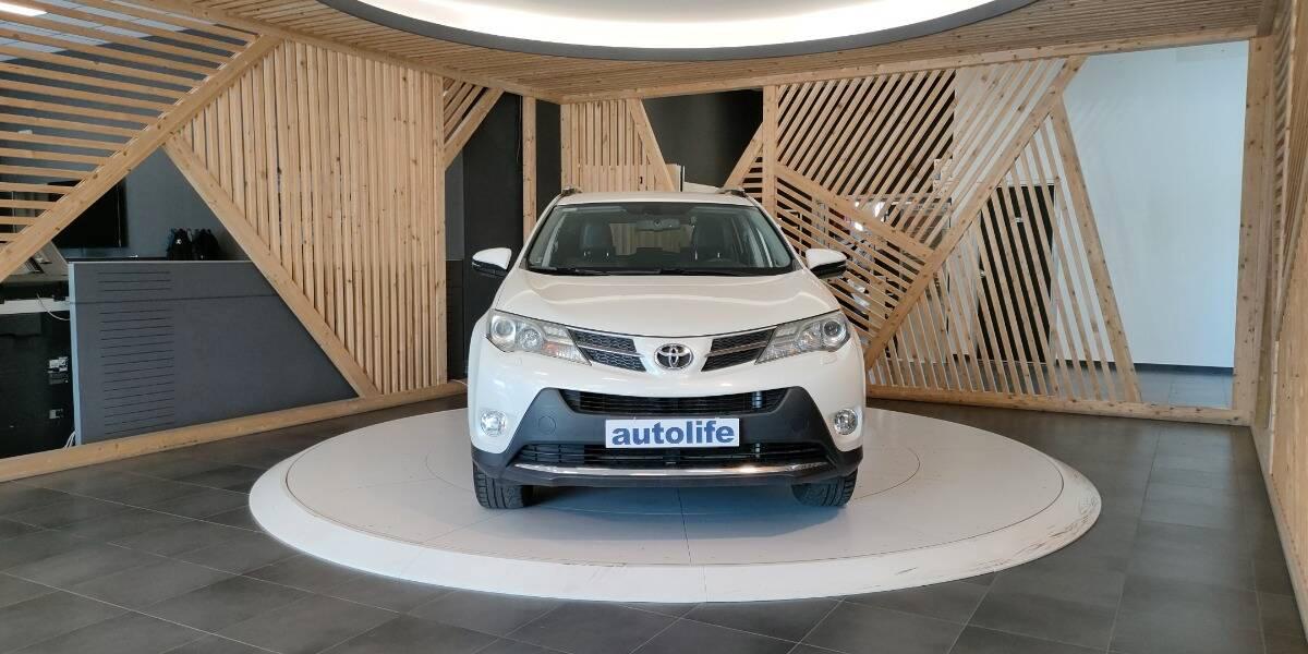 Toyota Rav4 2.2 d-cat Style 4wd 150cv auto