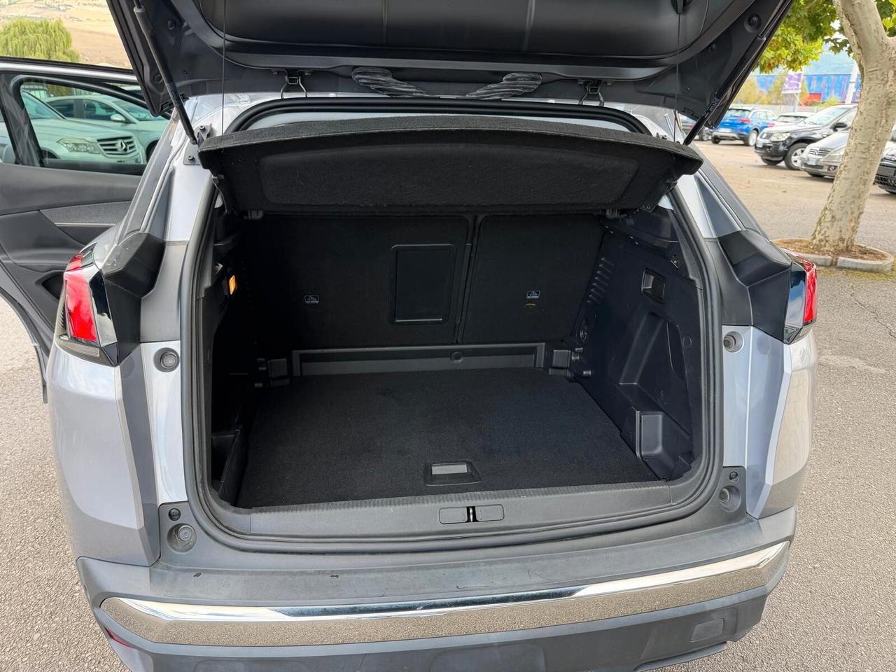 Peugeot 3008 BlueHDi 130 S&S EAT8 Allure