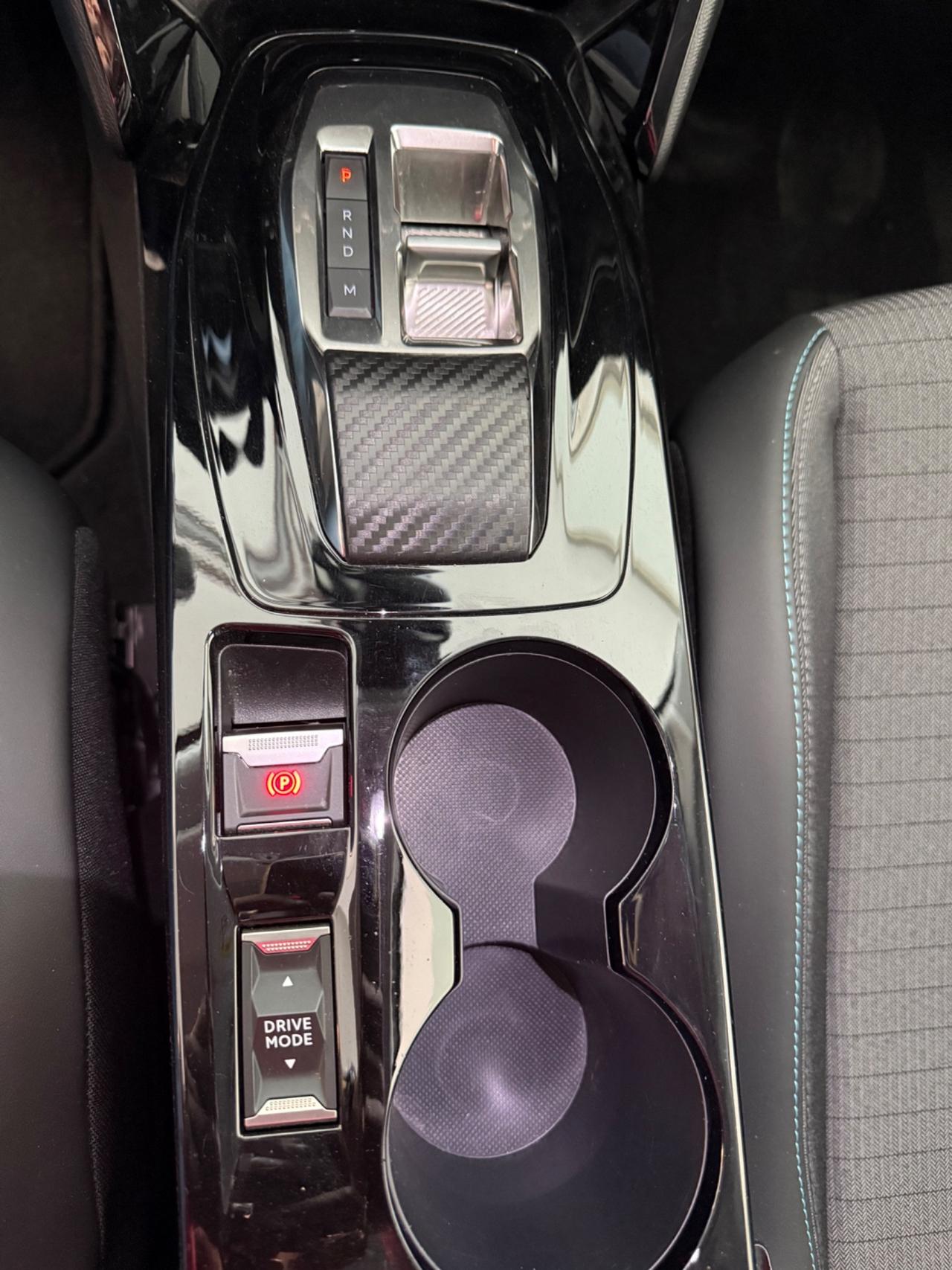 Peugeot 2008 BlueHDi 130 S&S EAT8 Allure