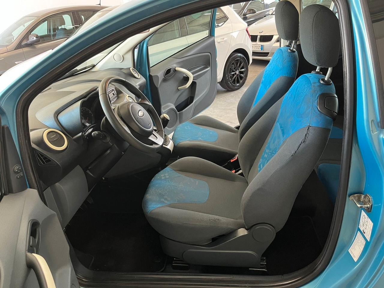 Ford Ka Ka+ 1.2 8V 69CV Titanium ok neopatentati