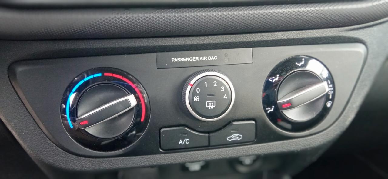Hyundai i10 2023 SENZA BUSTA PAGA