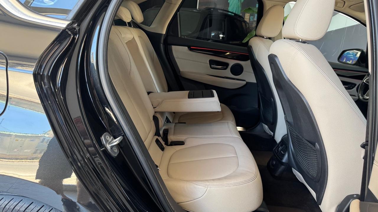 Bmw serie 2 Active Tourer 218d Luxury-2017