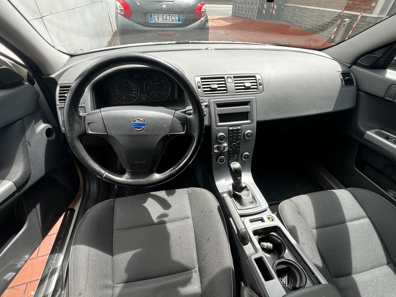 Volvo V50 D4 R-design