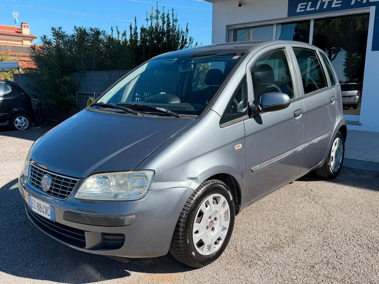 Fiat Idea 1.2 16V BlackLabel