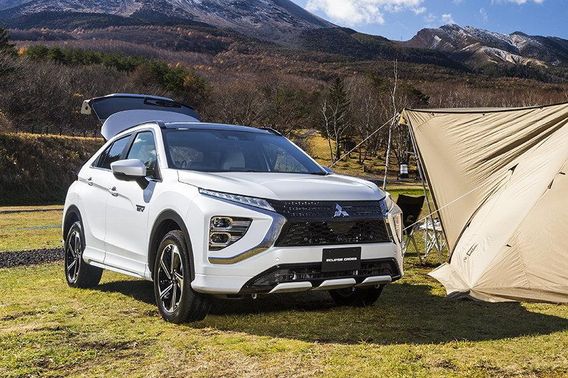 MITSUBISHI Eclipse Cross 2.4 MIVEC 4WD PHEV Intense