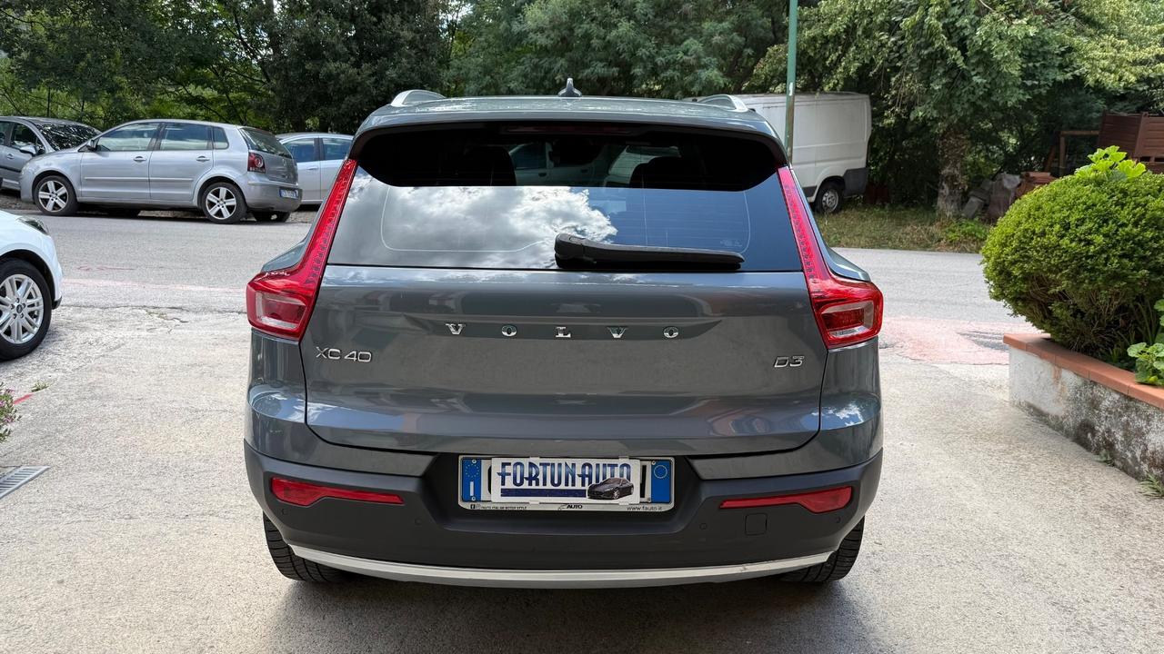 Volvo XC40 Monument D3