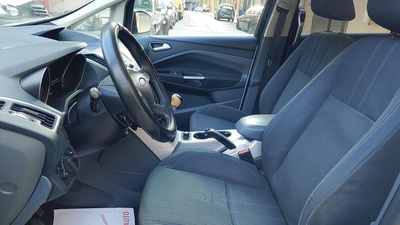 Ford C-Max7 posti 1.6 TDCi 115CV Titanium Business