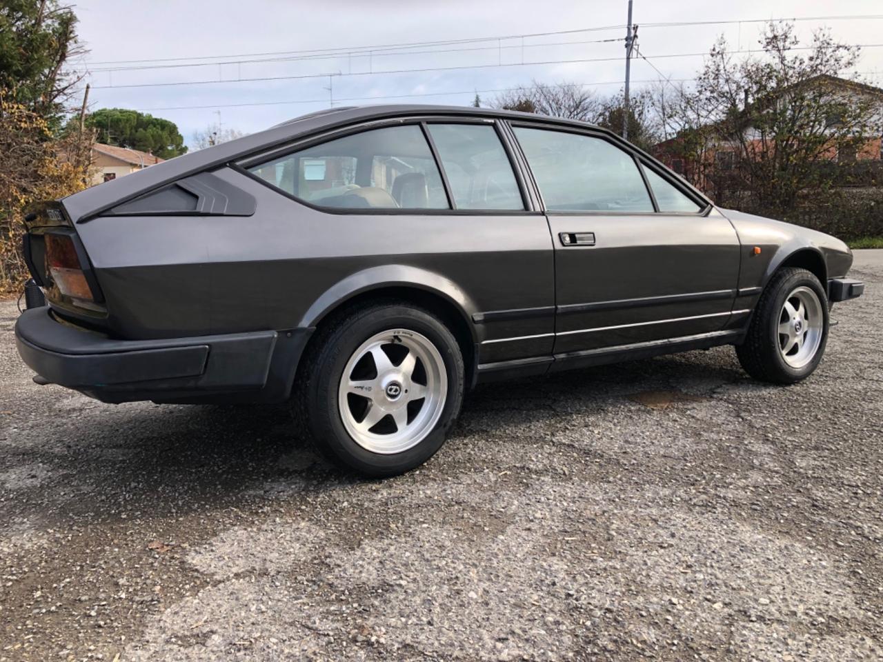 Alfa Romeo Alfetta GTV 2.0