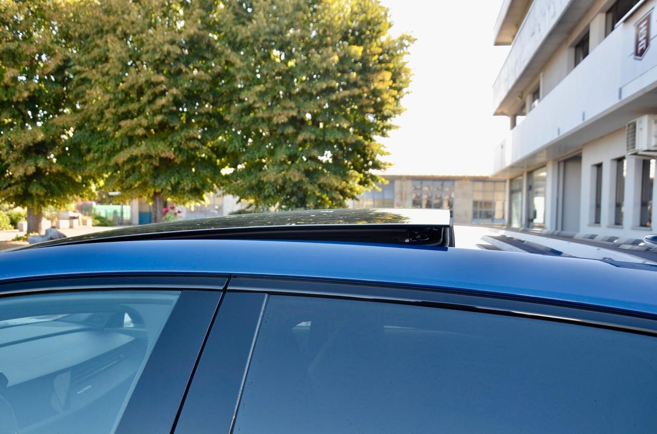 AUDI RS3 SPORTBACK 2.5 TFSI QUATTRO 400cv S-TRONIC, PARI AL NUOVO, UFF ITALIANA, UNICOPROPRIETARIO, GARANZIA AUDI 1/2030, TETTO, MATRIX, SCARICO, PERMUTE