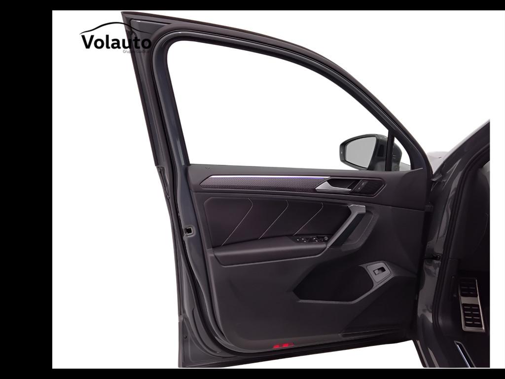 VOLKSWAGEN Tiguan II 2021 - Tiguan 2.0 tdi R-Line 150cv dsg