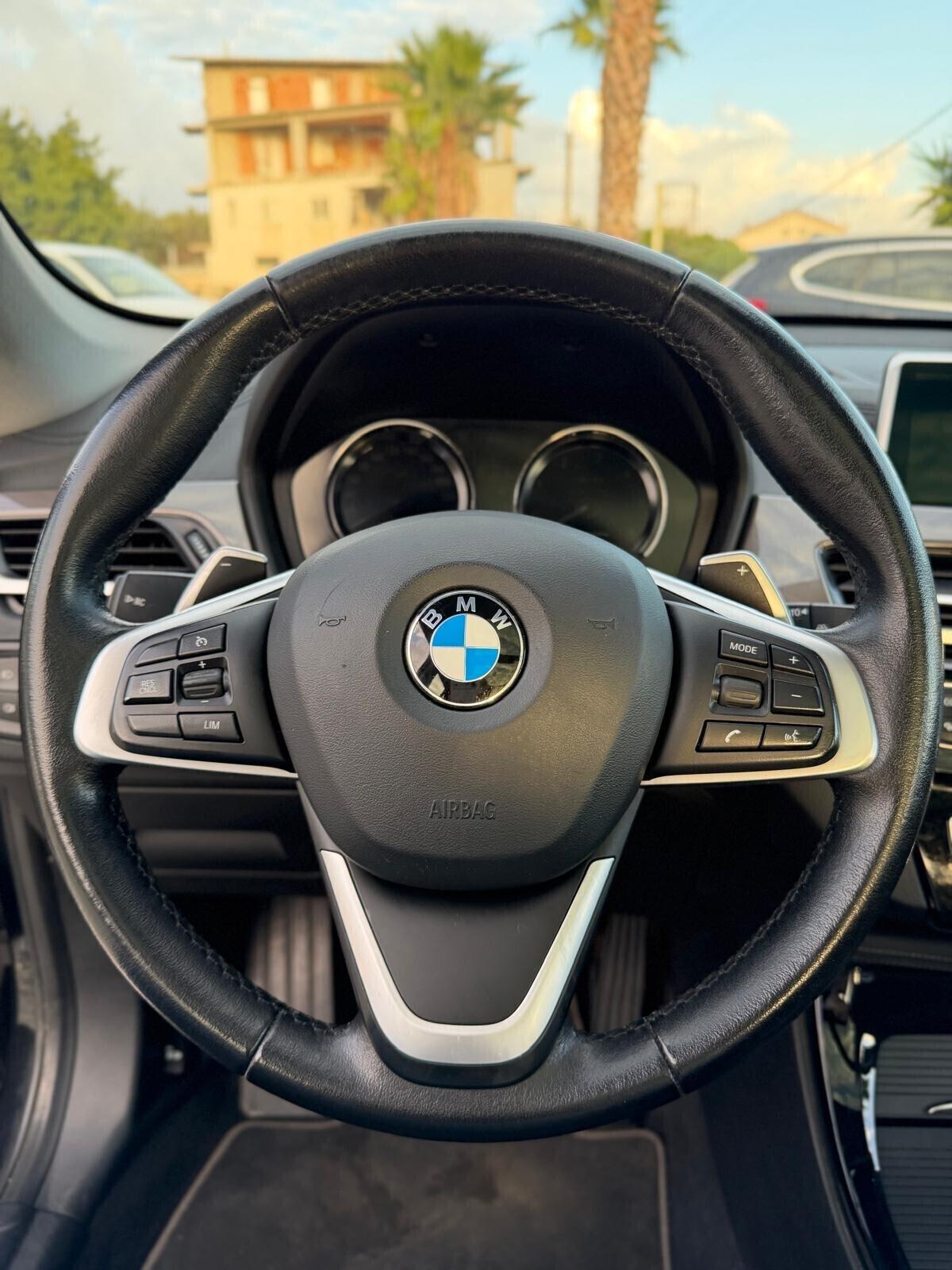 Bmw X1 sDrive18d xLine con tetto apribile