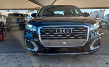 Audi Q2 TDI S tronic Identity Black