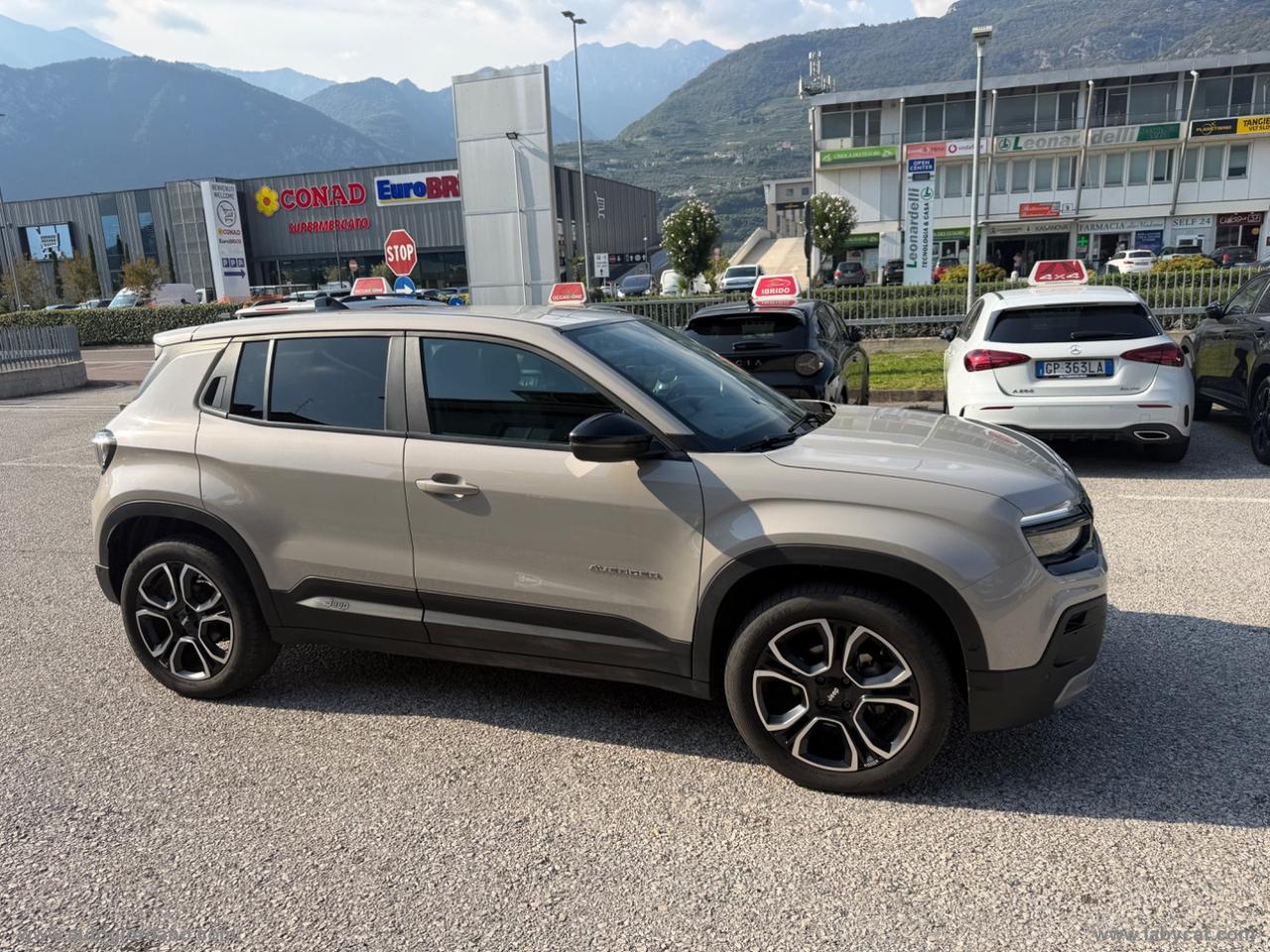 JEEP Avenger 1.2 Turbo Summit COMPRENDE SUMMIT PACK + VERNICE STONE