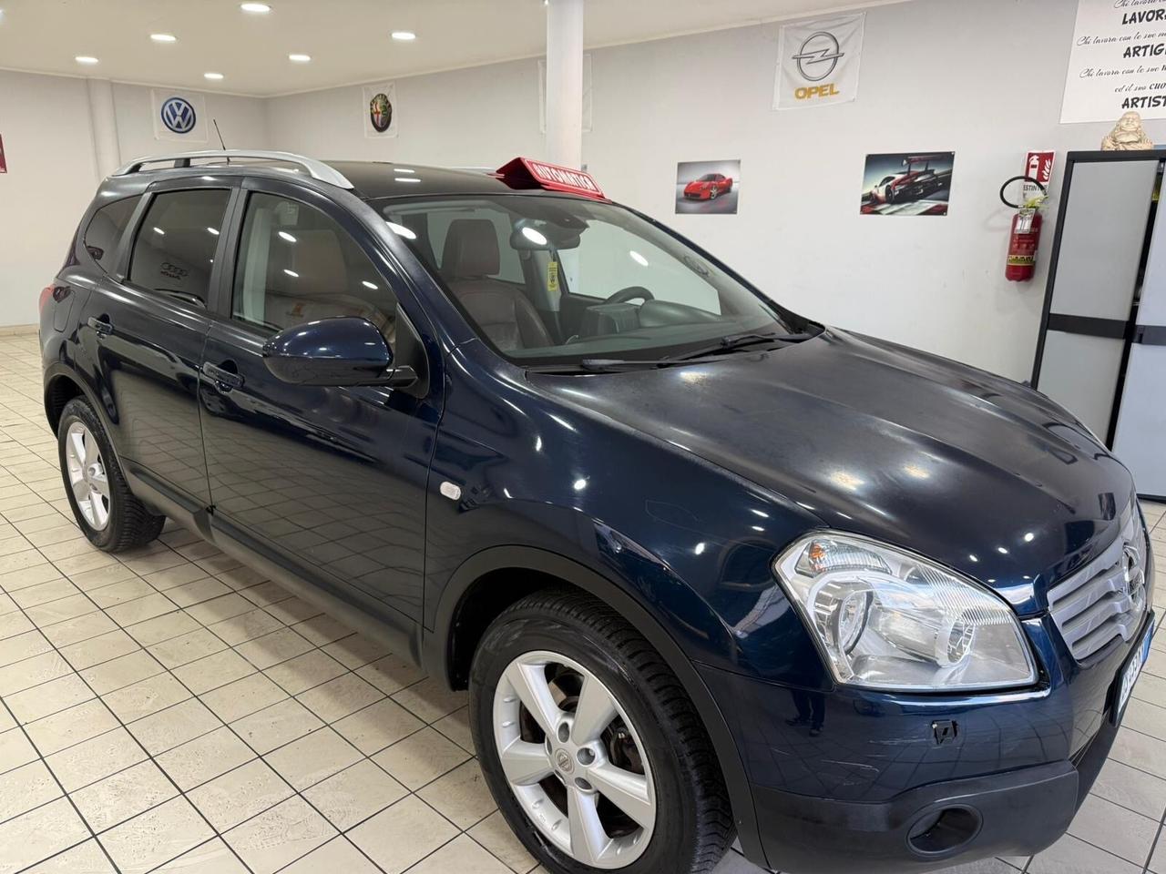Nissan Qashqai 2.0 4x4 auto 7 posti tetto