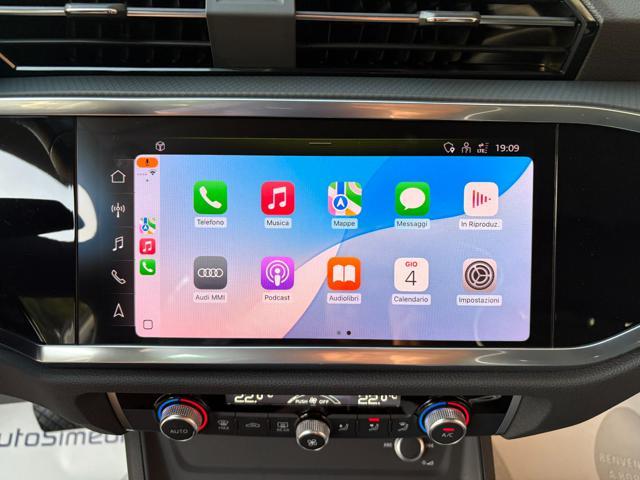 AUDI Q3 35 TDI quattro S tronic Business COCKPIT