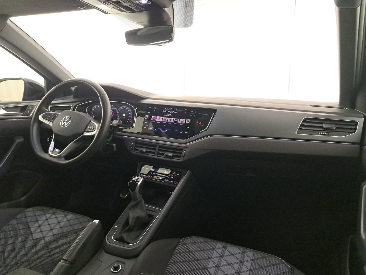 Volkswagen Taigo 1.0 tsi r-line 110cv