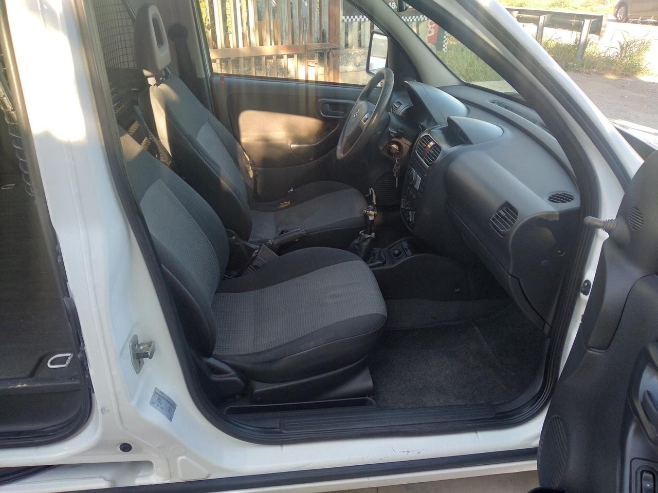 Opel Combo 1.3 CDTI 75CV