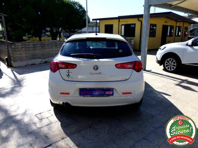 ALFA ROMEO Giulietta 1.6 JTDm-2 105 CV Distinctive