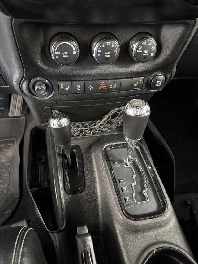 JEEP Wrangler Unlimited 2.8 CRD DPF Sahara Auto