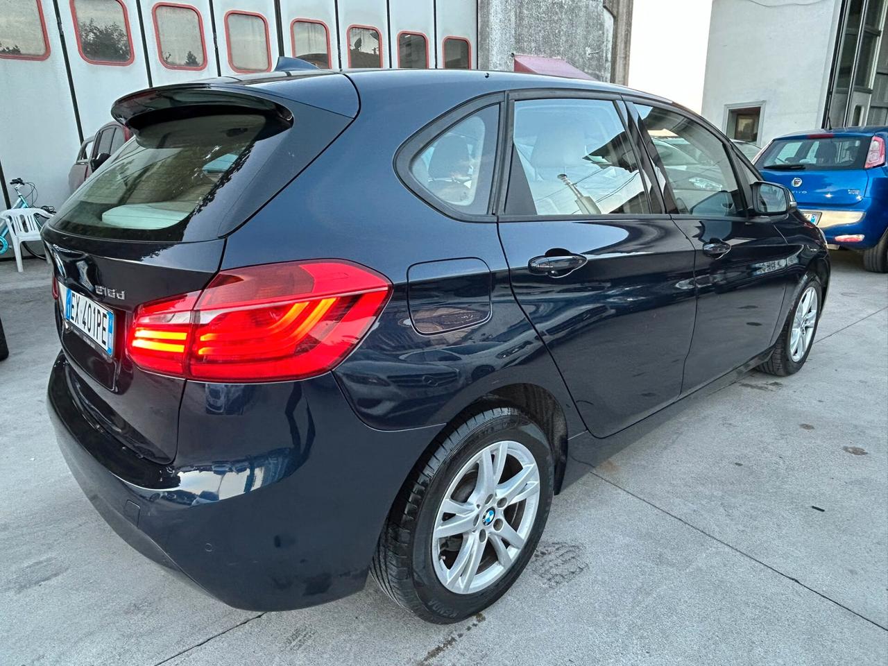 Bmw 216 218d Active Tourer Sport con cambio manuale