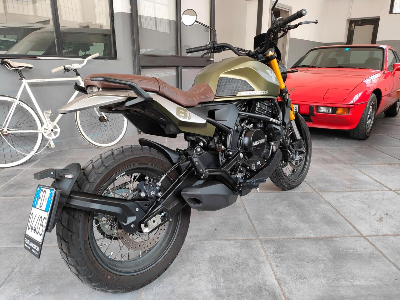 MOTO MORINI SEIEMEZZO SCR