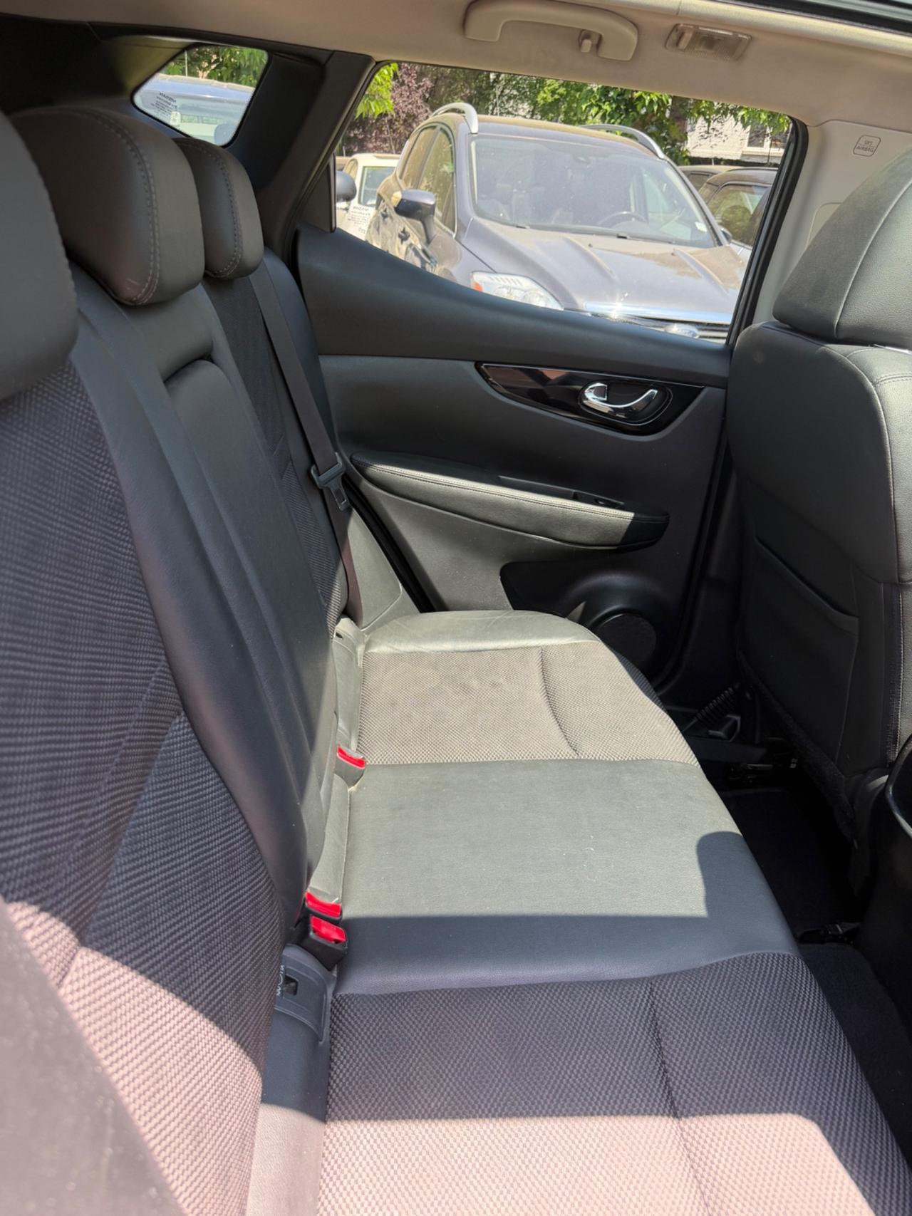 Nissan QASHQAI 1.6 dCi TEKNA TETTO FULLOPT 360CAM