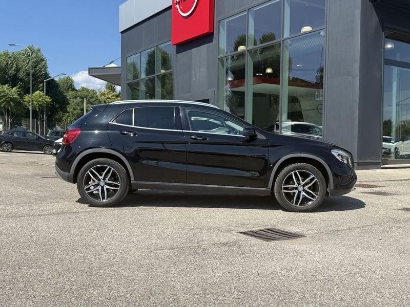Mercedes-Benz GLA 200 d Automatic 4MATIC Sport