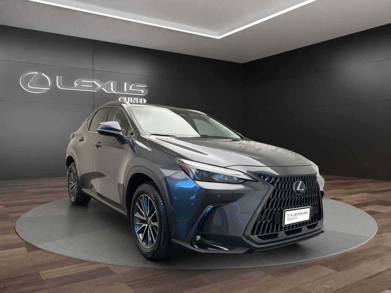 Lexus NX 350h 2.5 Premium 4wd e-cvt