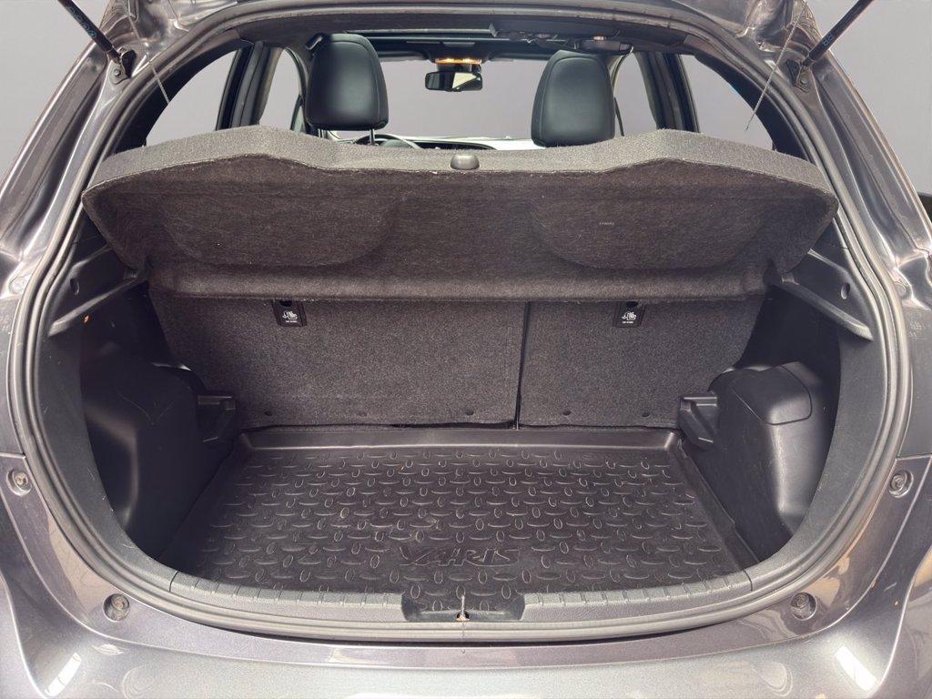 TOYOTA Yaris 5p 1.5h Style my18 del 2019