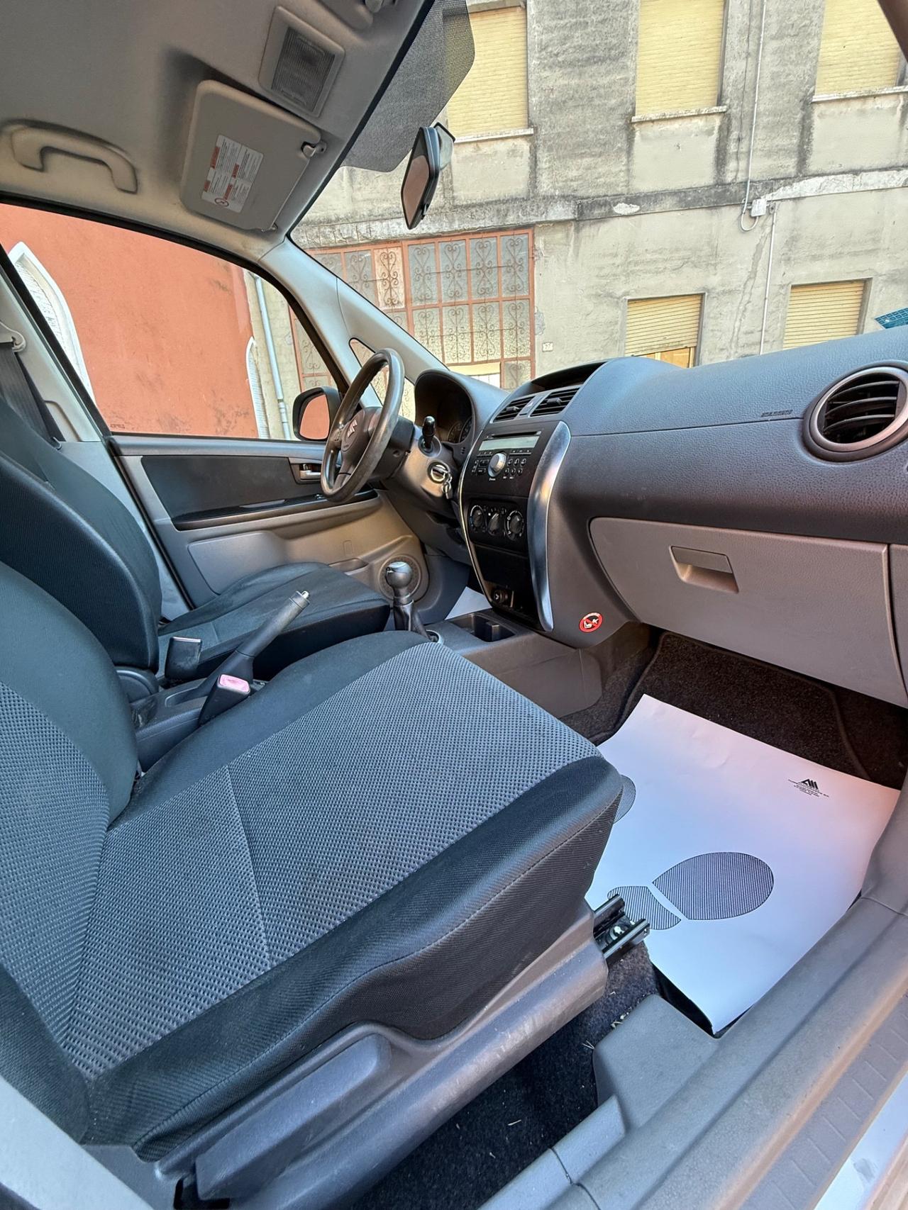 Suzuki SX4 1.6 16V Urban Line