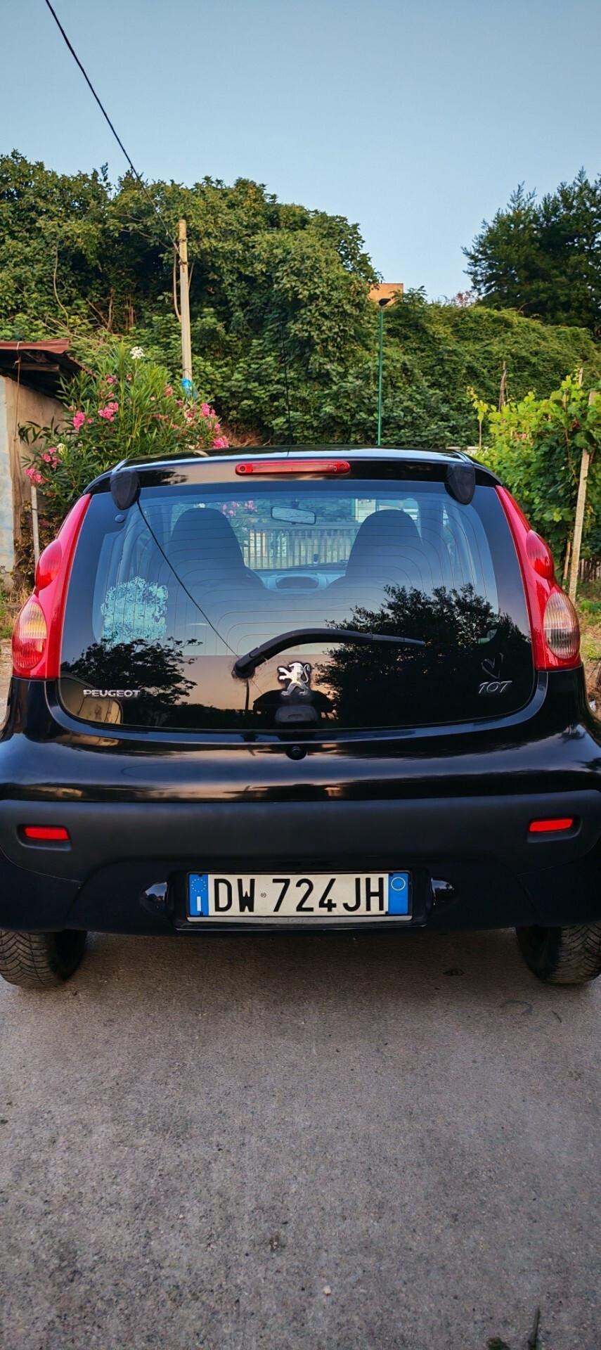 Peugeot 107 RESTYLING Nera 1.0 benzina