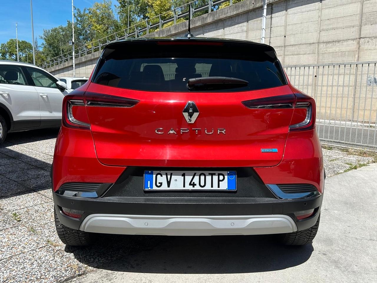 Renault Captur Full Hybrid E-Tech 145 CV Initiale Paris