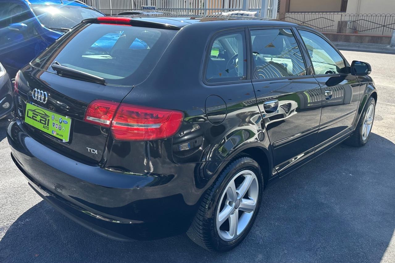 Audi A3 sportbak 1.6 90 CV 10/2013
