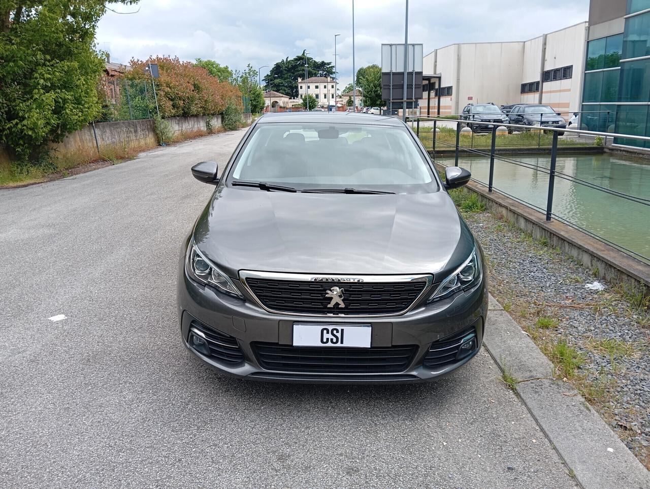 Peugeot 308 BlueHDI 130 CV STYLE NAVI SENSOSRI E 255