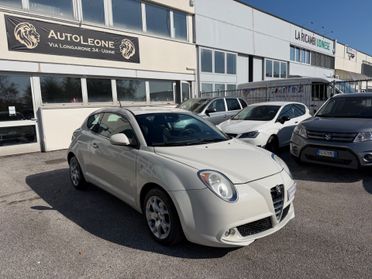 Alfa Romeo MiTo 1.6 JTDm 16V Distinctive Premium Pack