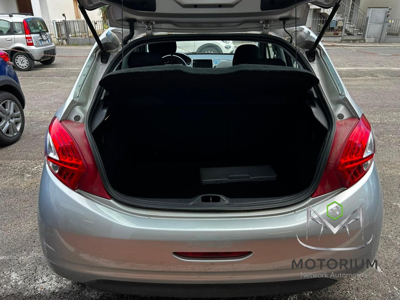 Peugeot 208 ACCESS 1.2 VTI 82CV