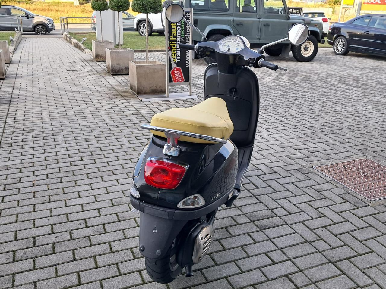 Vespa LX50